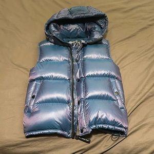 TNA Super puff vest. Rare colour.